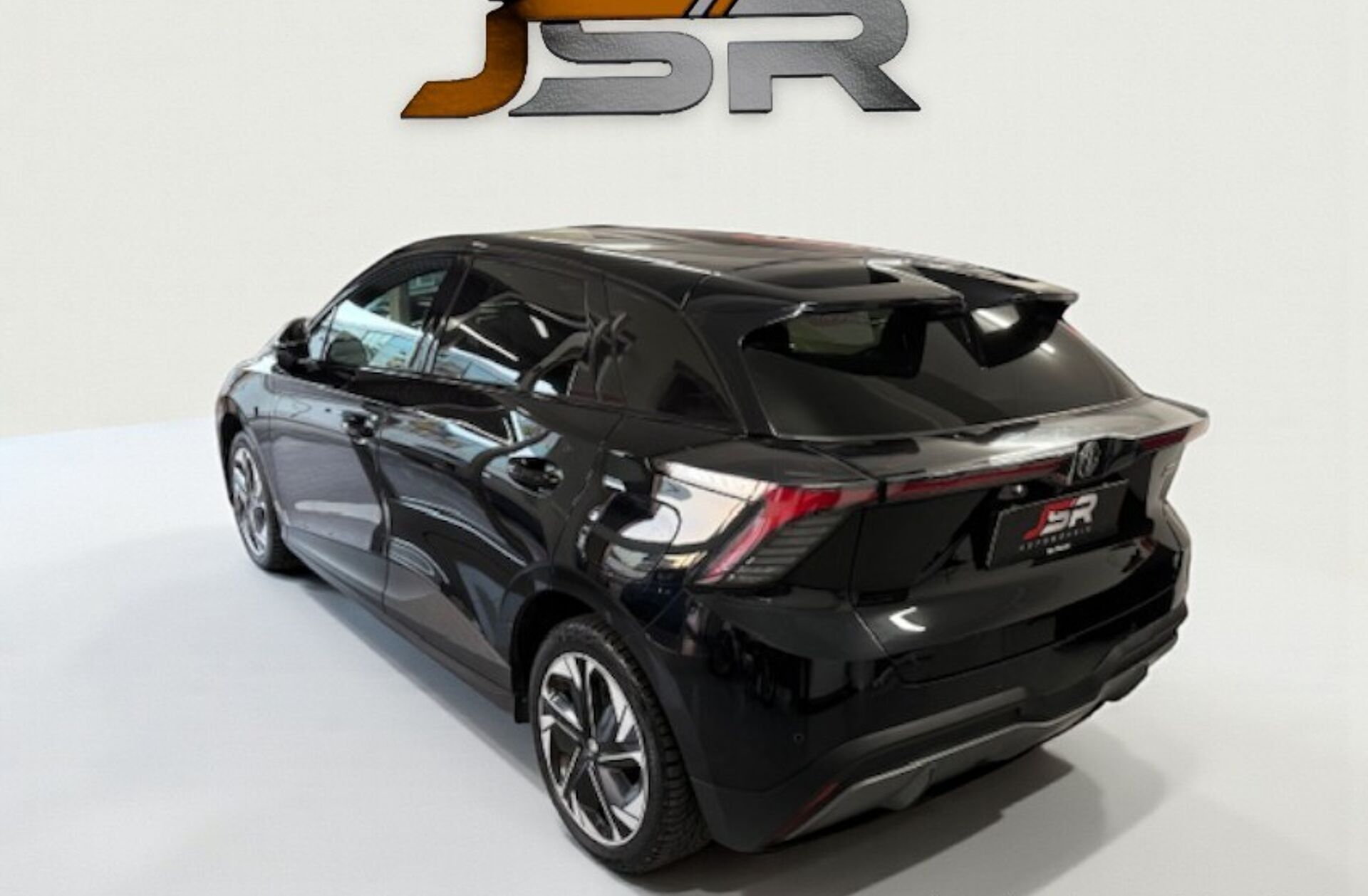 MG MG4 64 kWh Luxury