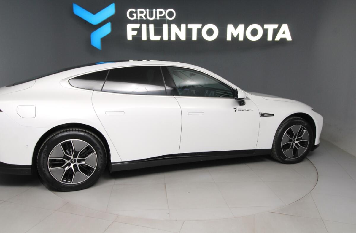 XPENG P7i 86.2 kWh Long Range