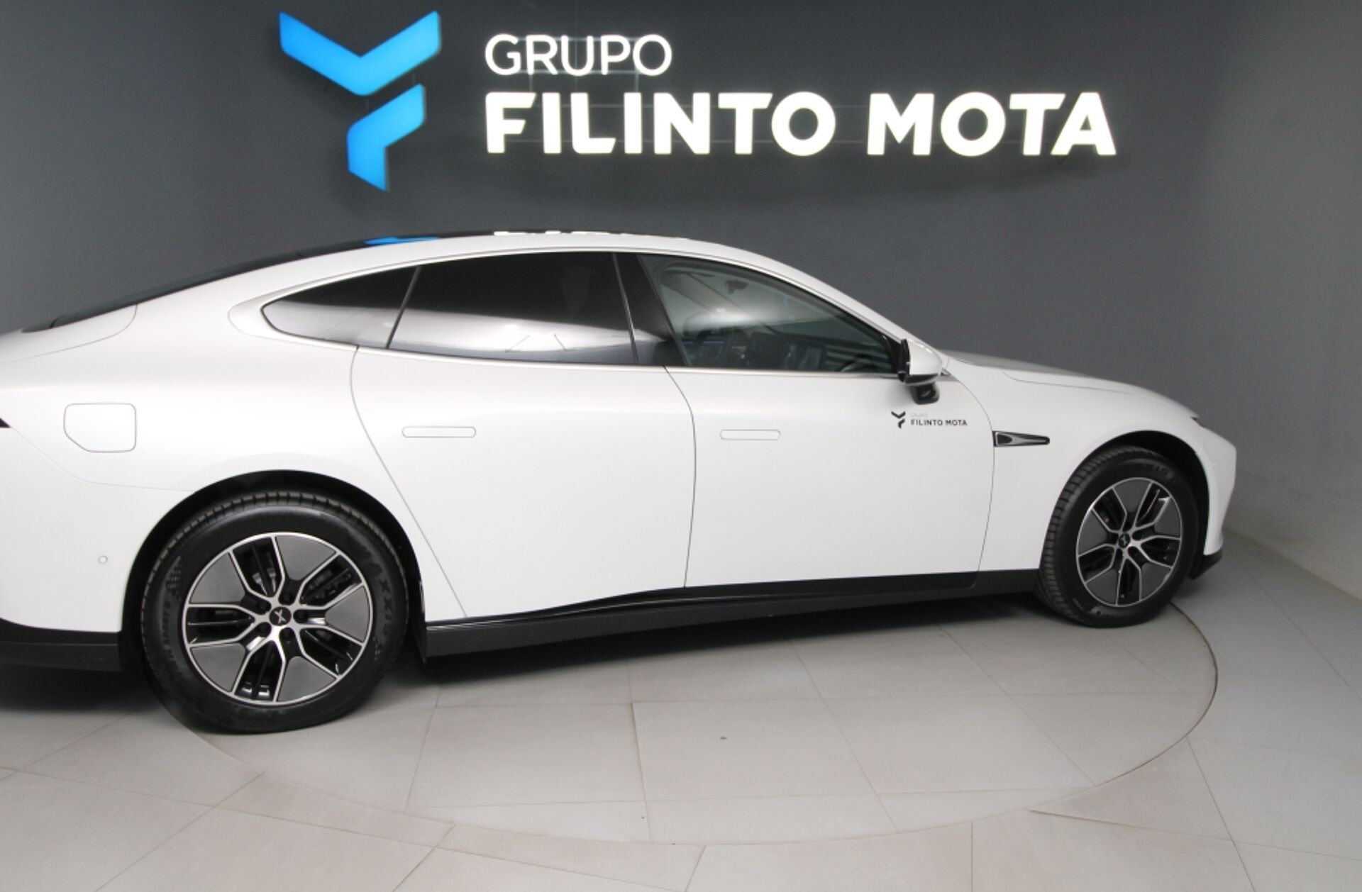 XPENG P7i 86.2 kWh Long Range