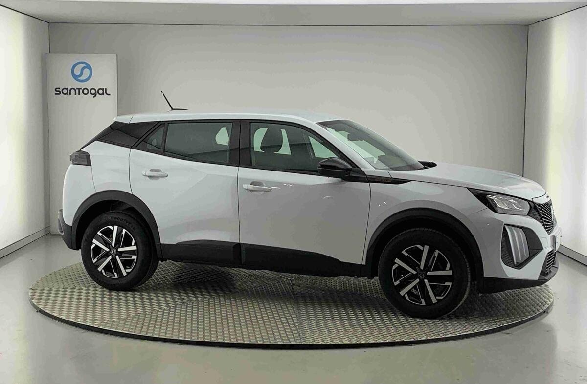 PEUGEOT 2008 1.2 PureTech Style