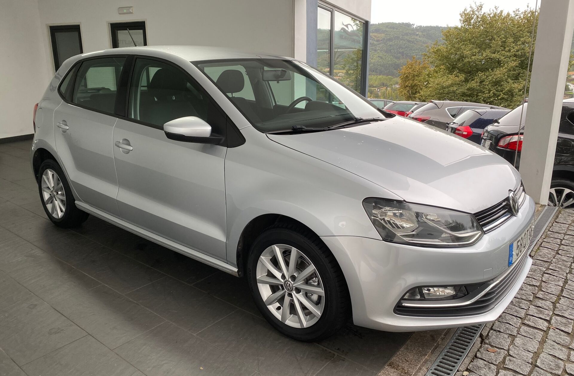 VOLKSWAGEN Polo 1.0 Lounge