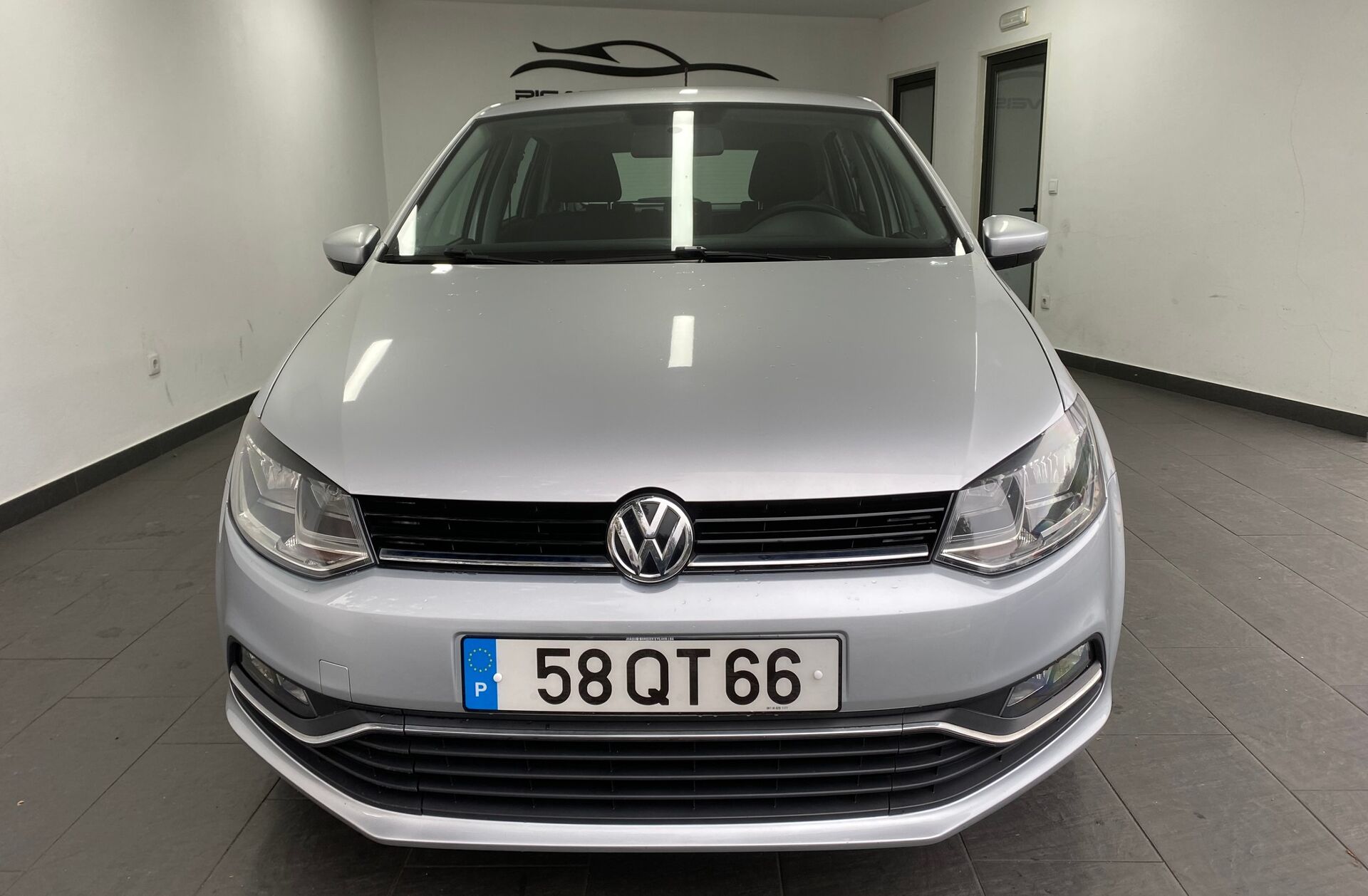 VOLKSWAGEN Polo 1.0 Lounge