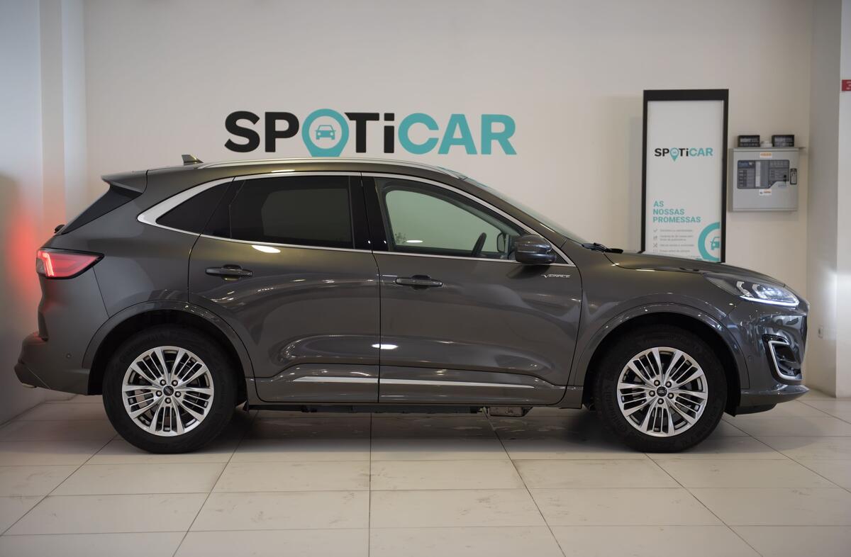 FORD Kuga 2.5 PHEV Vignale