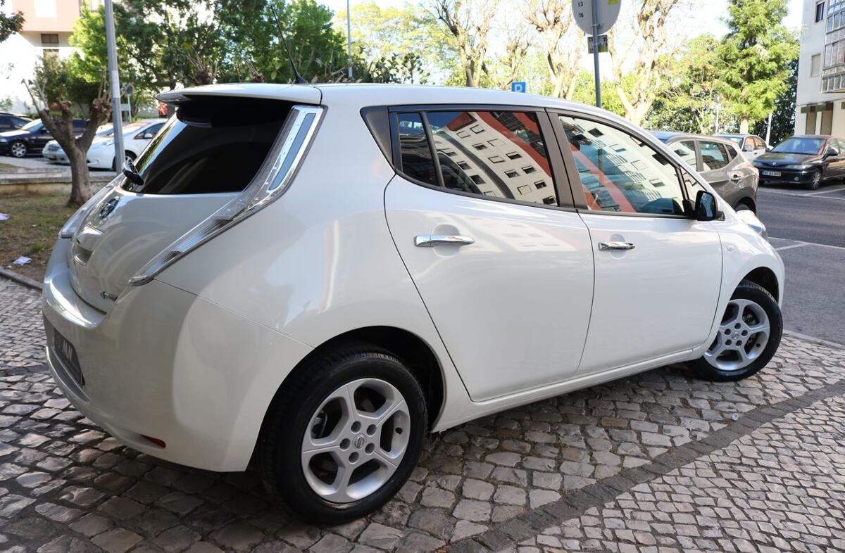 NISSAN Leaf Tekna 30 kWh