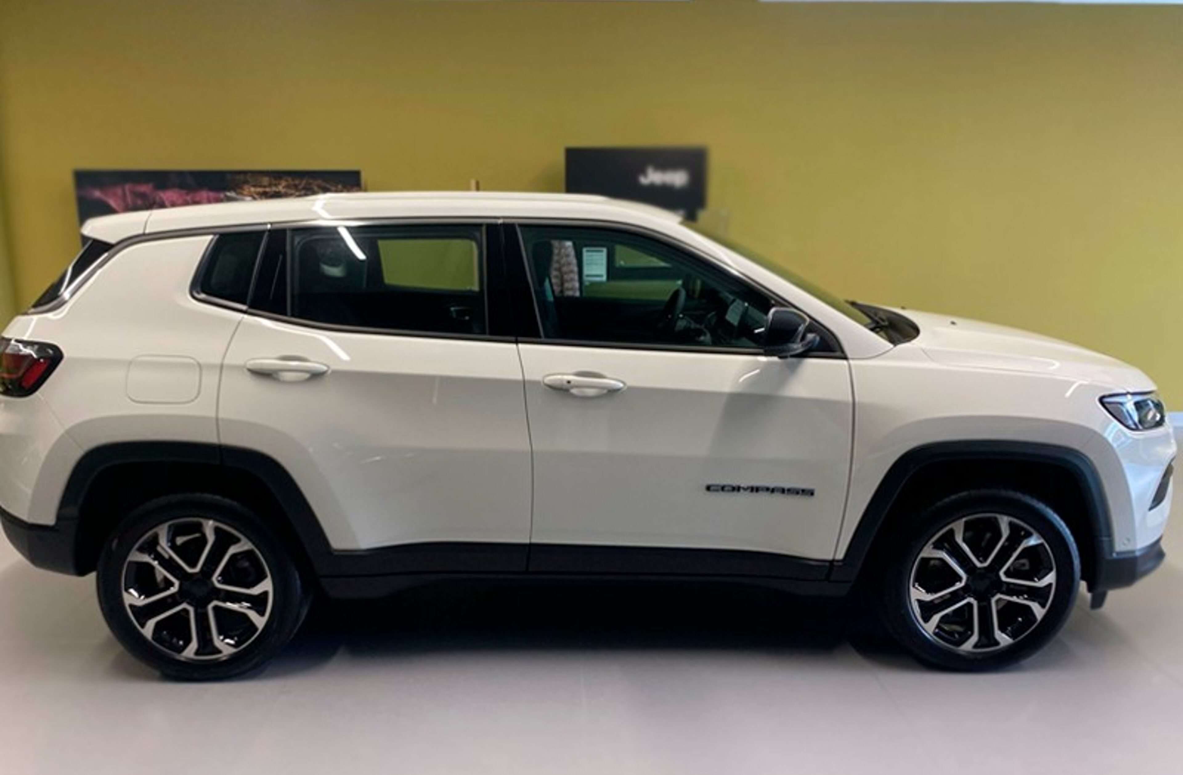 JEEP Compass 1.3 TG 4Xe Atitude