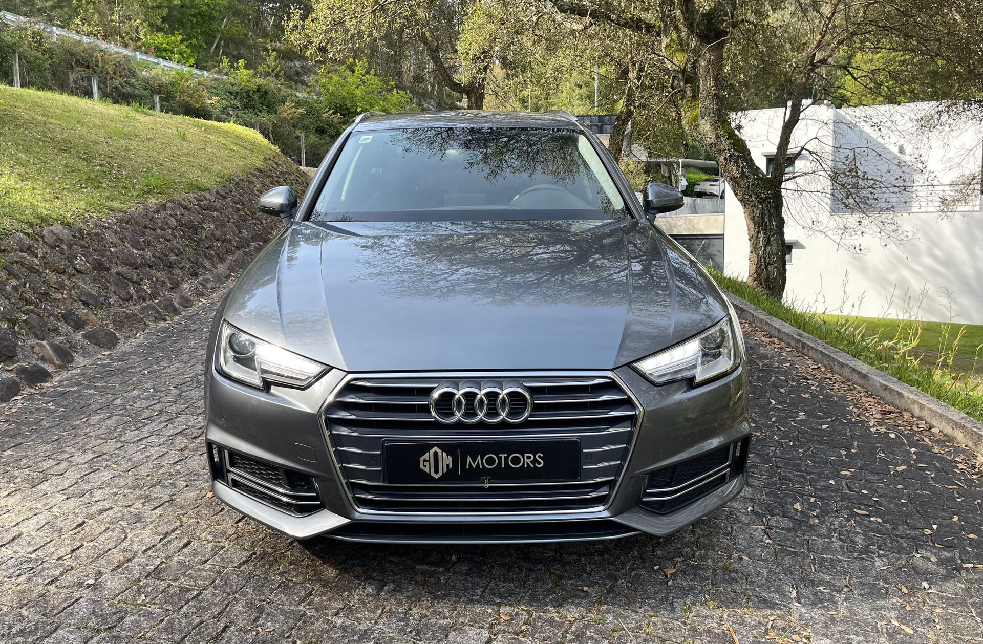 AUDI A4 2.0 TDI S-line