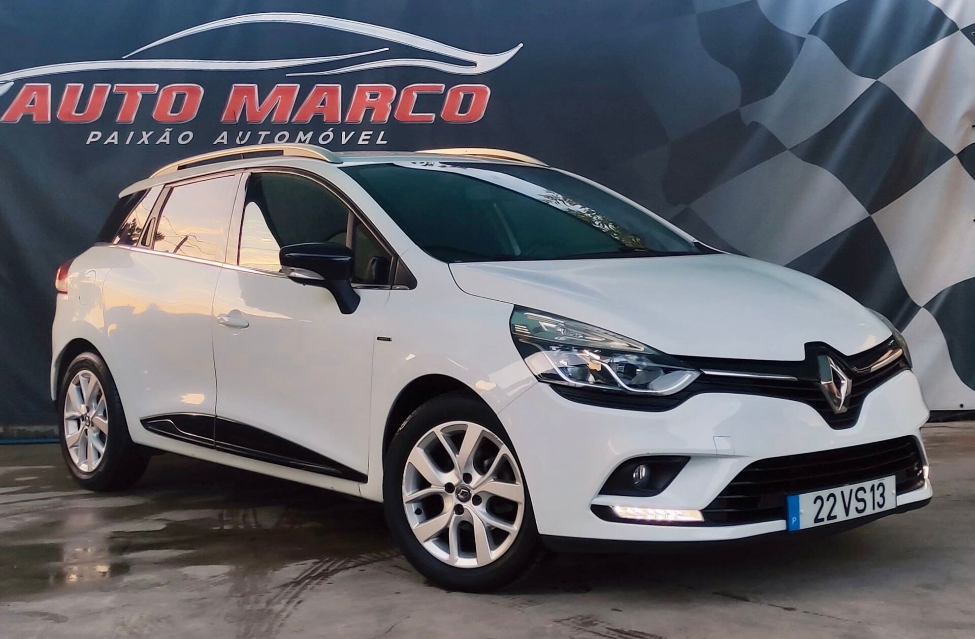 RENAULT Clio 1.5 dCi Limited