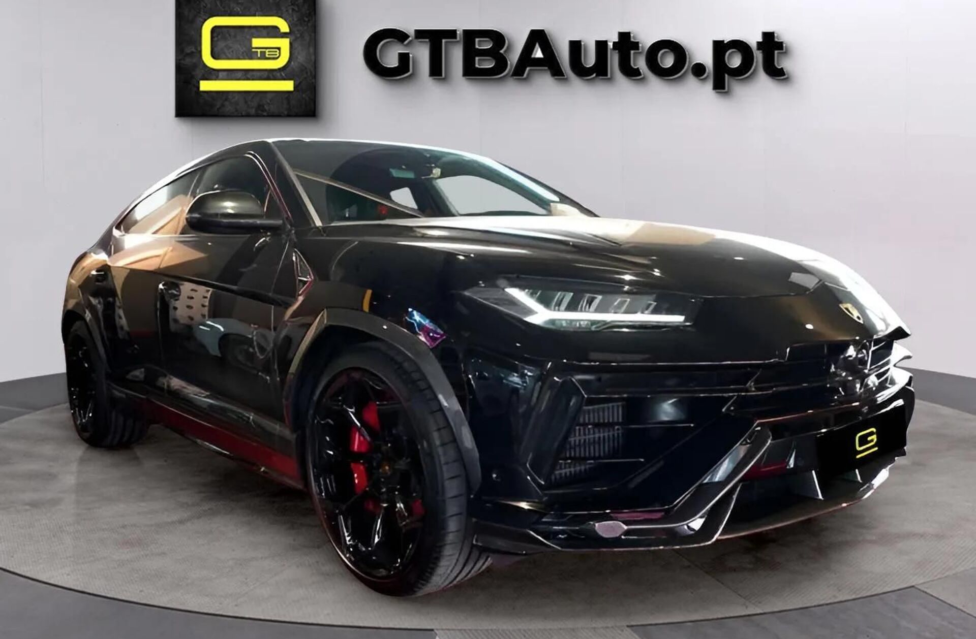 LAMBORGHINI Urus 4.0 V8 Performante