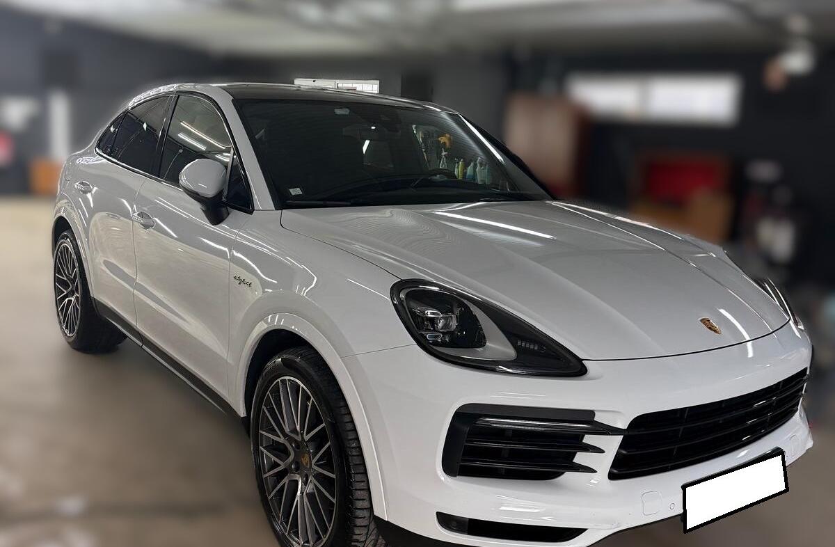 PORSCHE Cayenne E-Hybrid