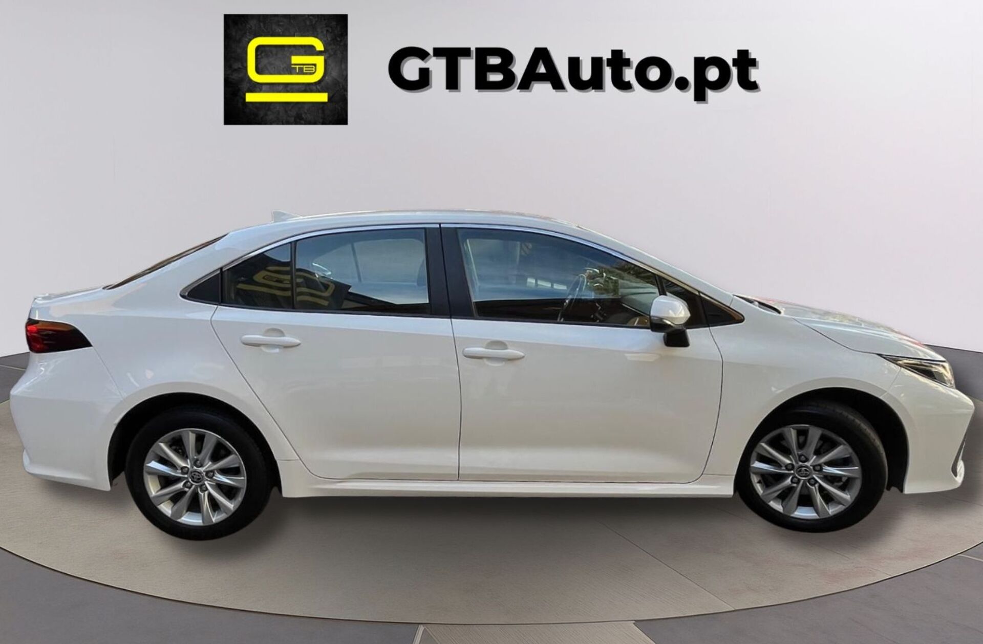 TOYOTA Corolla 1.8 Hybrid Exclusive