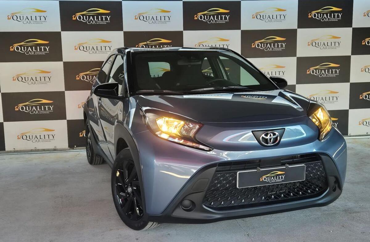 TOYOTA Aygo X 1.0 Envy