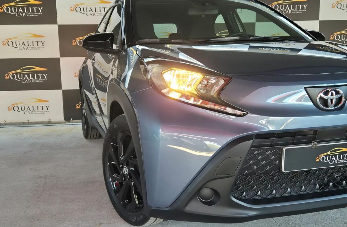 TOYOTA Aygo X 1.0 Envy