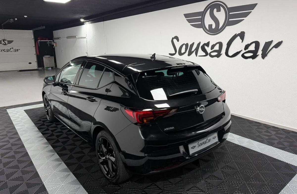 OPEL Astra 1.5 D Elegance