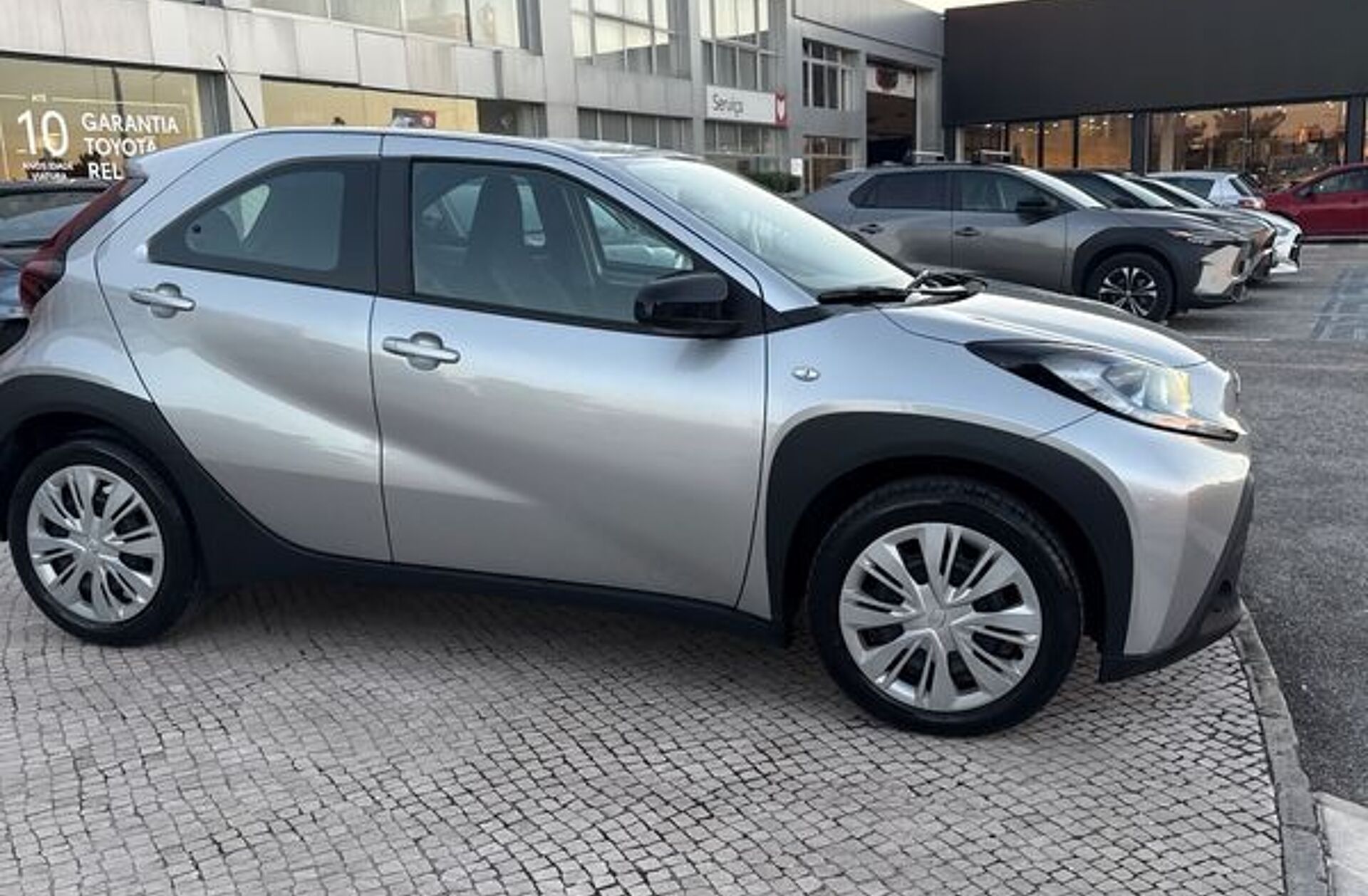 TOYOTA Aygo X 1.0 Play