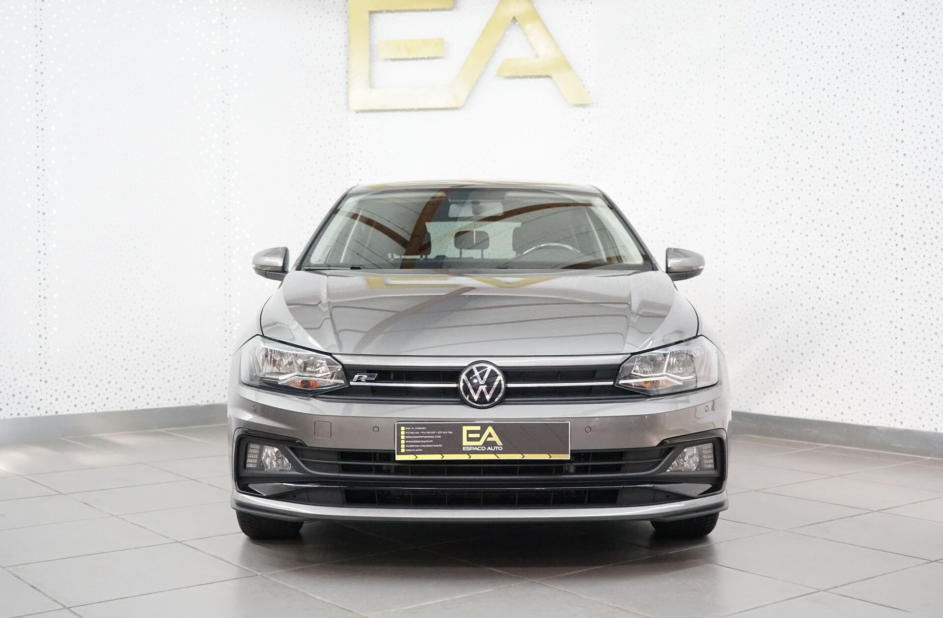 VOLKSWAGEN Polo 1.0 TSI R-Line