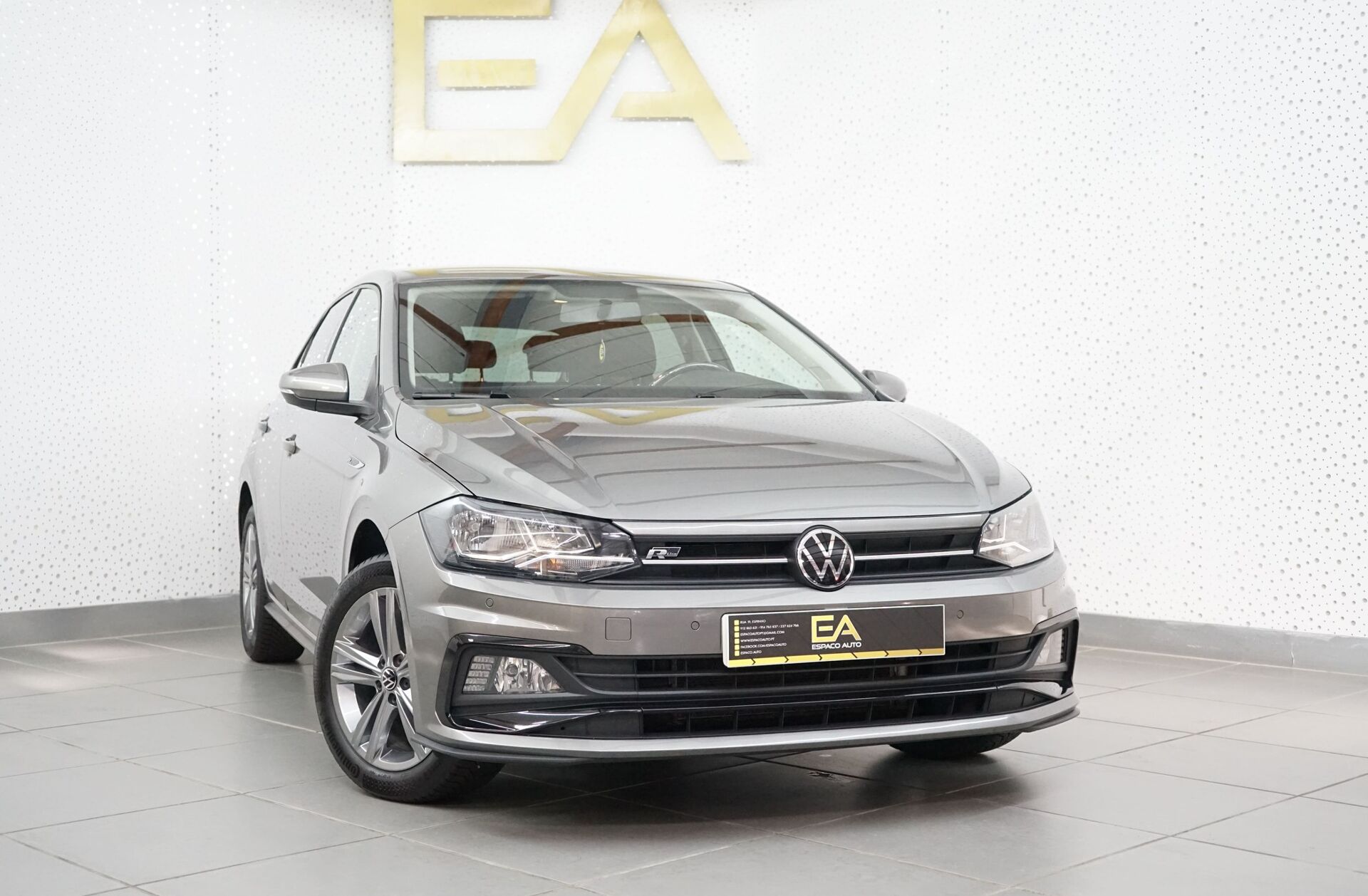 VOLKSWAGEN Polo 1.0 TSI R-Line