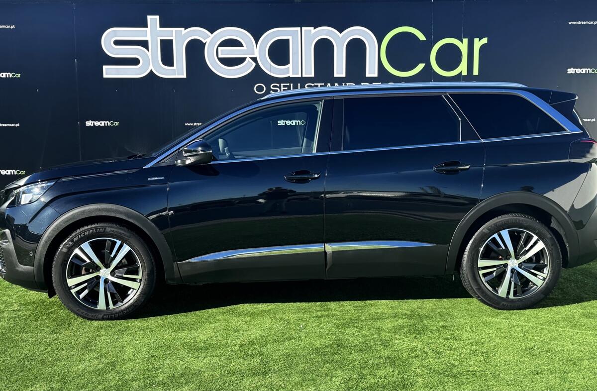PEUGEOT 5008 1.5 BlueHDi GT Line