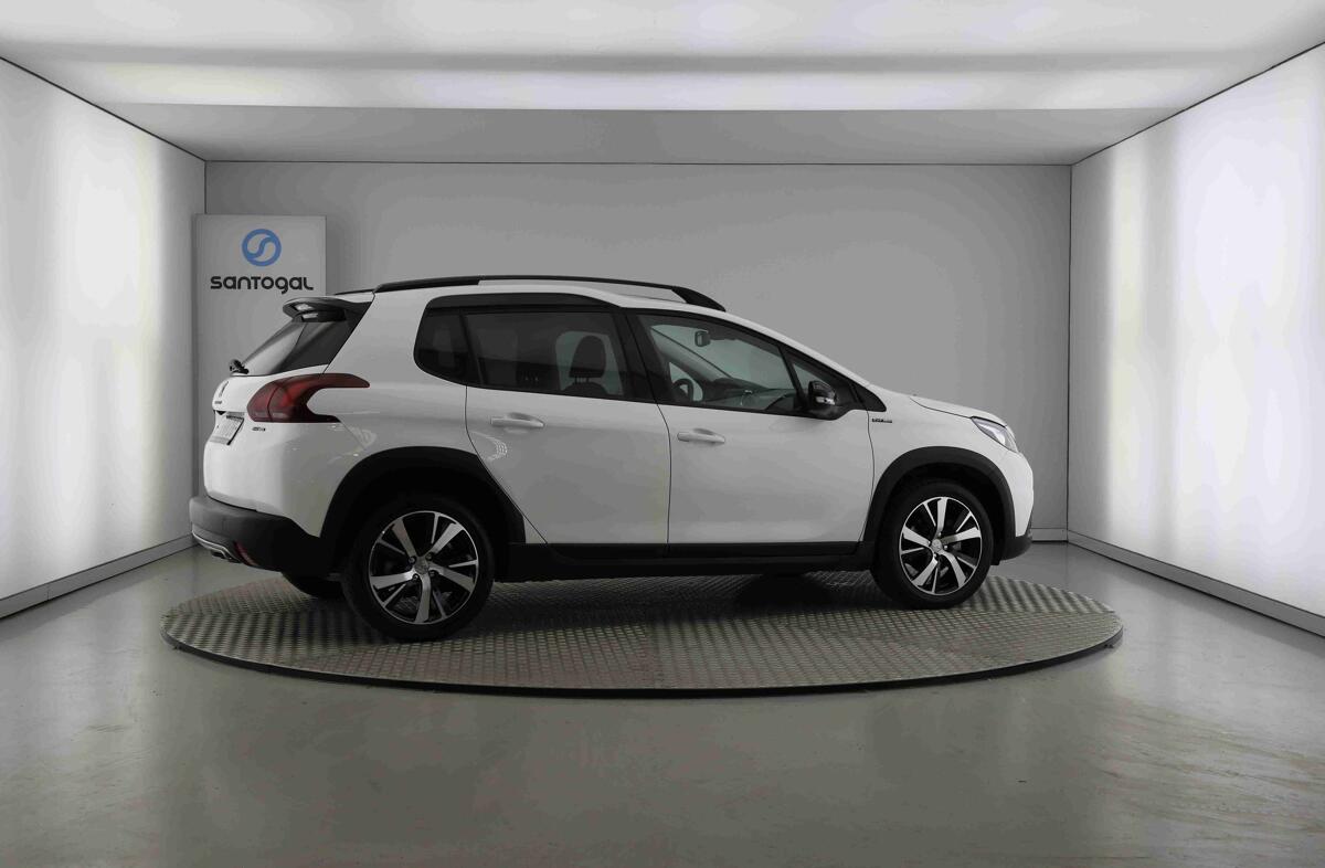 PEUGEOT 2008 1.2 PureTech GT Line