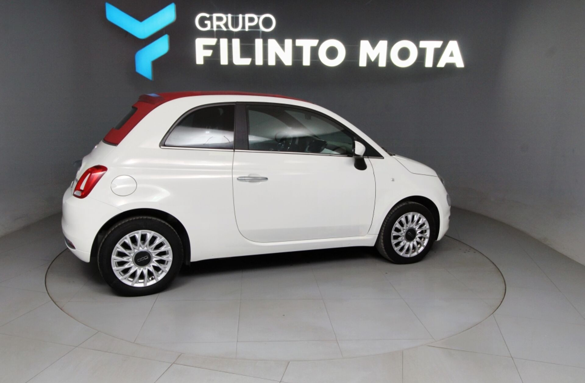FIAT 500 C 1.0 Hybrid
