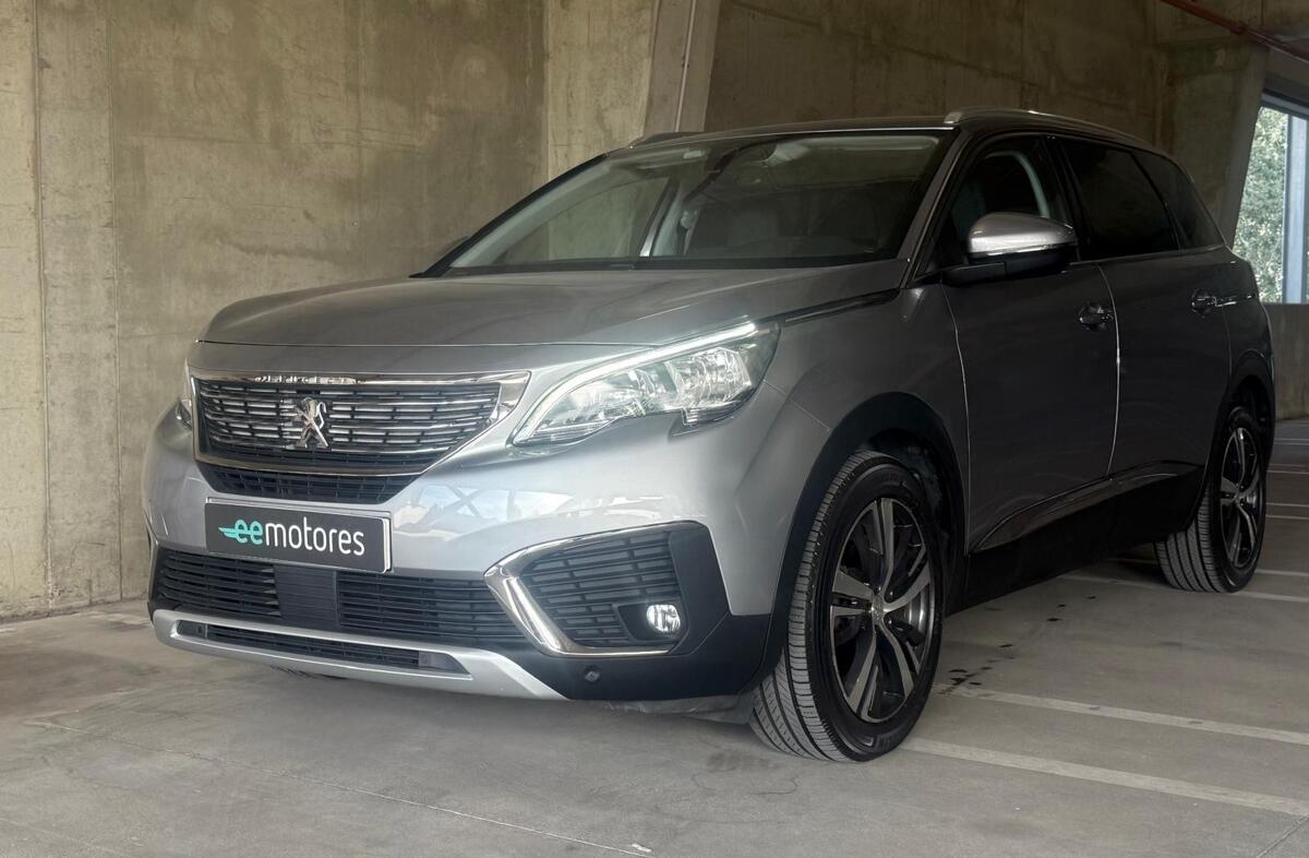 PEUGEOT 5008 1.6 BlueHDi Allure J18