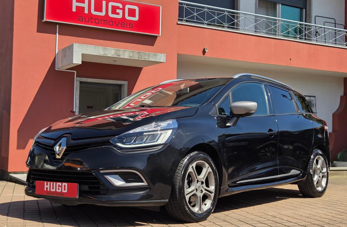 RENAULT Clio 1.6 E-Tech Full Hybrid RS Line