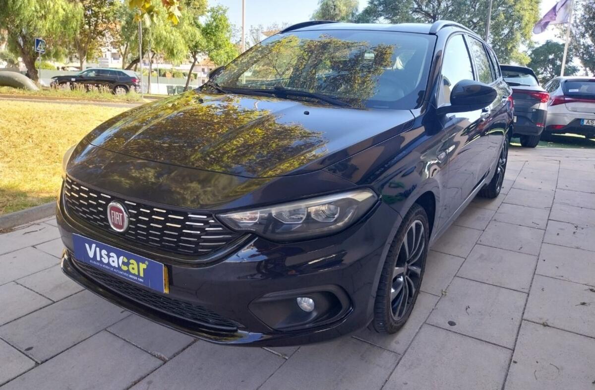 FIAT Tipo 1.6 M-Jet Easy DCT