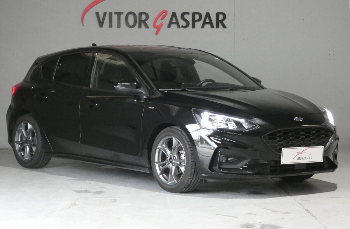 FORD Focus 1.0 EcoBoost MHEV ST-Line