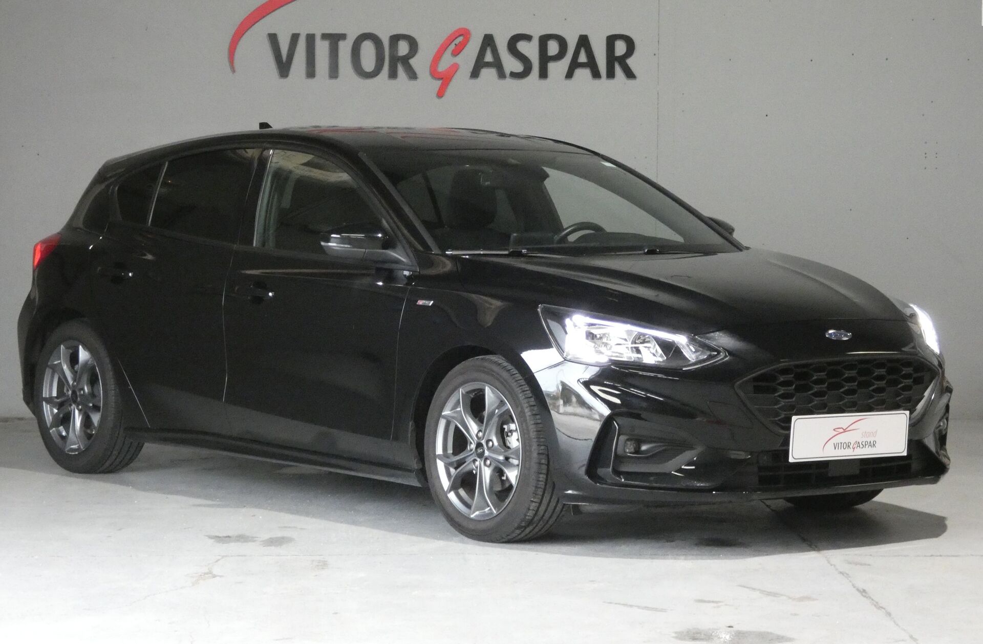 FORD Focus 1.0 EcoBoost MHEV ST-Line