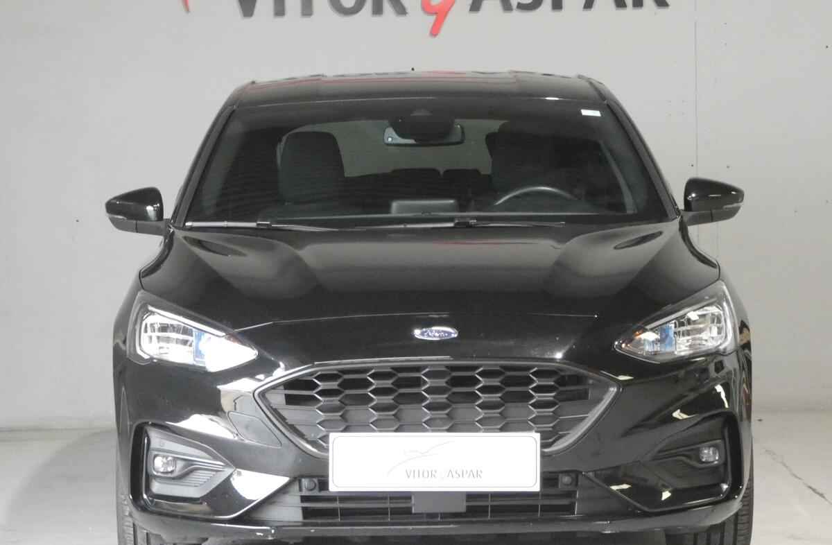 FORD Focus 1.0 EcoBoost MHEV ST-Line