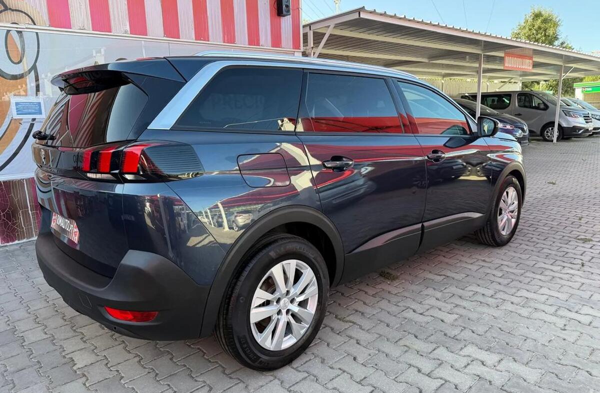 PEUGEOT 5008 1.5 BlueHDi Crossway