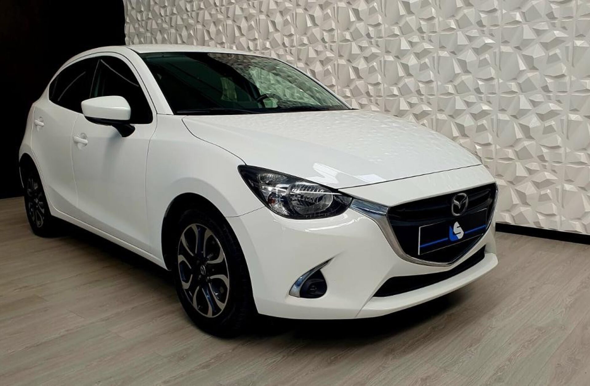 MAZDA 2 Mazda 1.5 Sky-G Evolve Navi