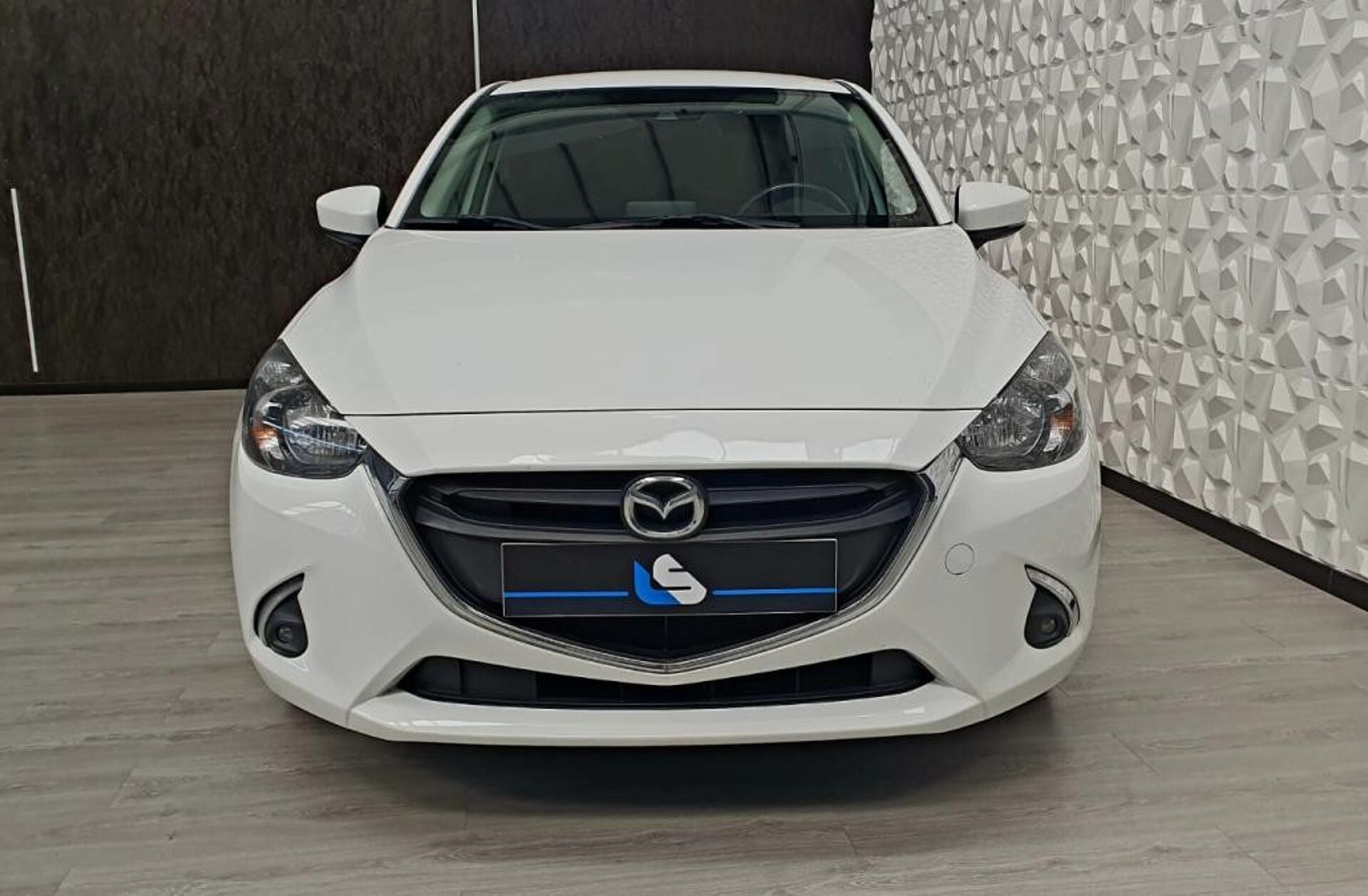 MAZDA 2 Mazda 1.5 Sky-G Evolve Navi