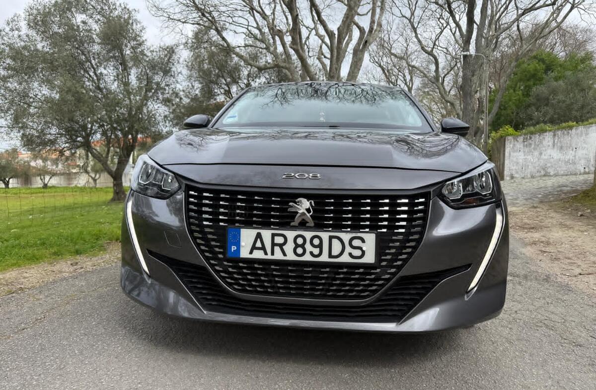 PEUGEOT 208 1.2 PureTech Allure Pack