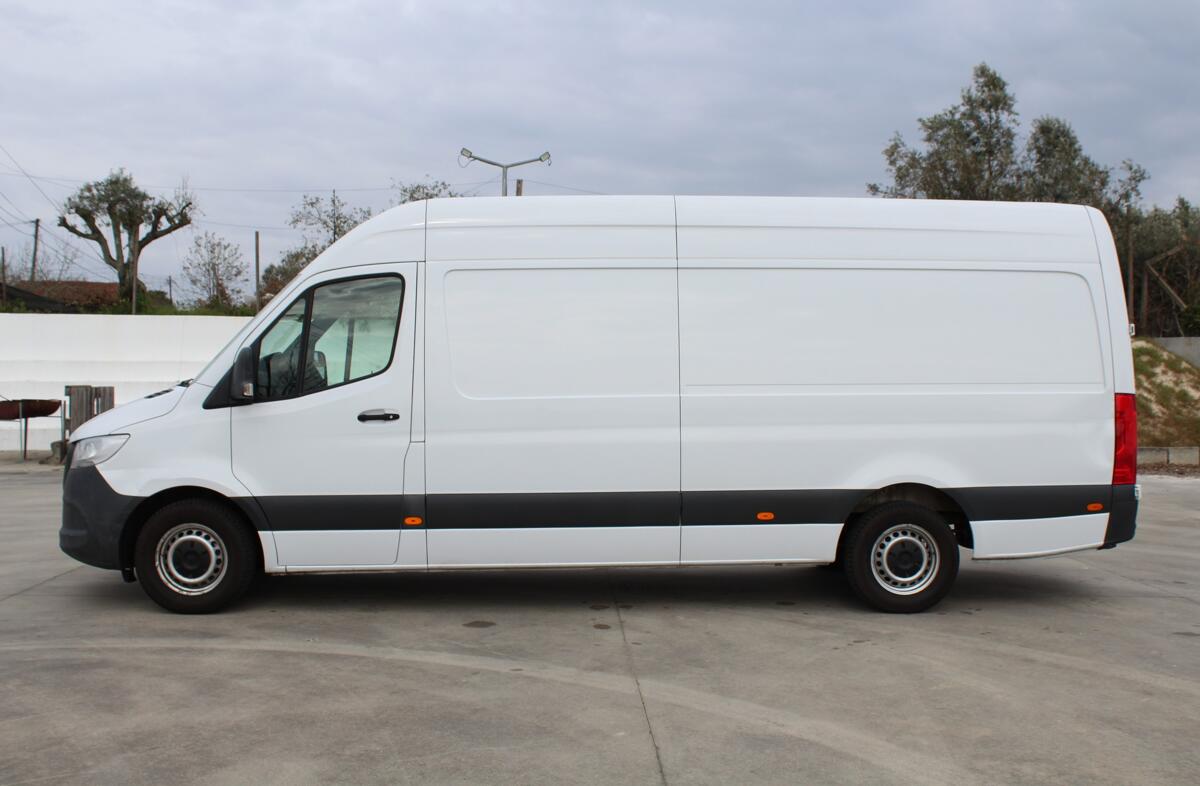 MERCEDES Classe E E 300 de Avantgarde