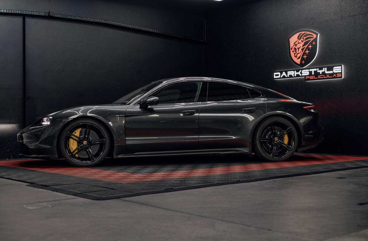 PORSCHE Taycan Turbo S