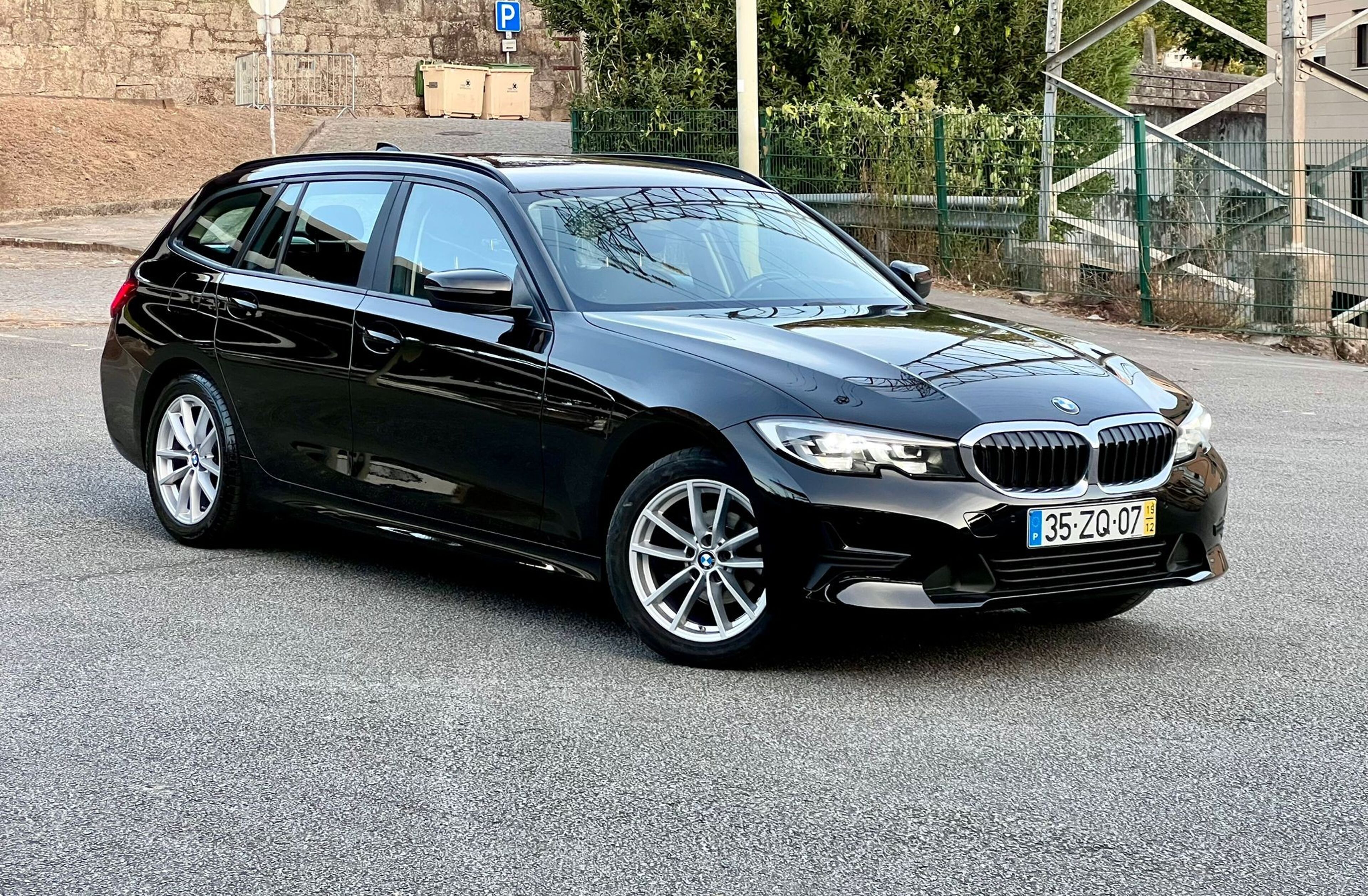 BMW Serie-3 318 d Touring Essence