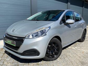 PEUGEOT 208 1.2 VTi Active