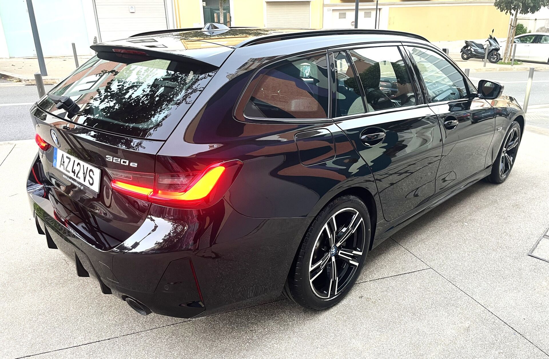 BMW Serie-3 320 e Touring Pack Desportivo M Auto