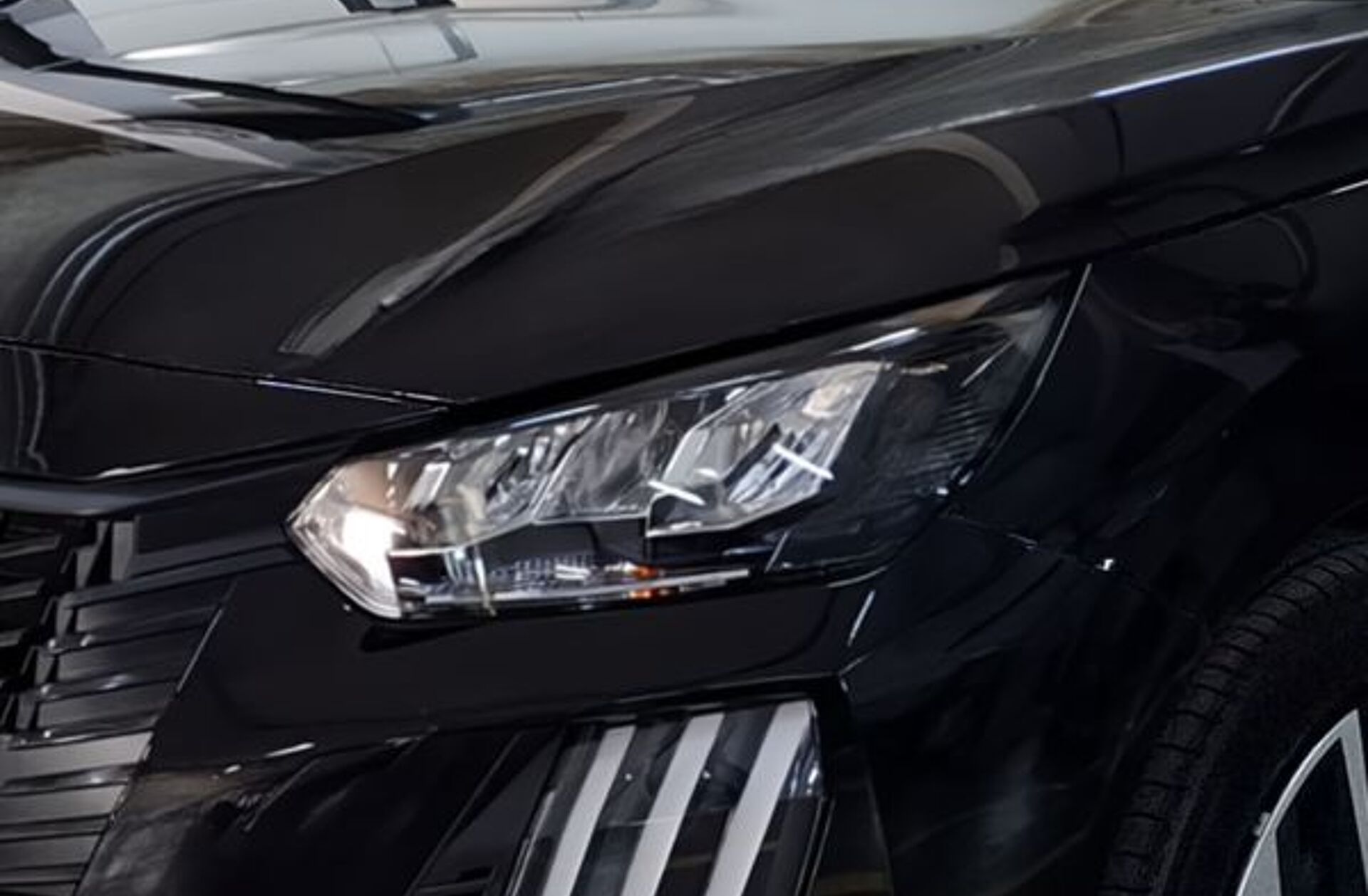 PEUGEOT 208 e- 51 kWh GT