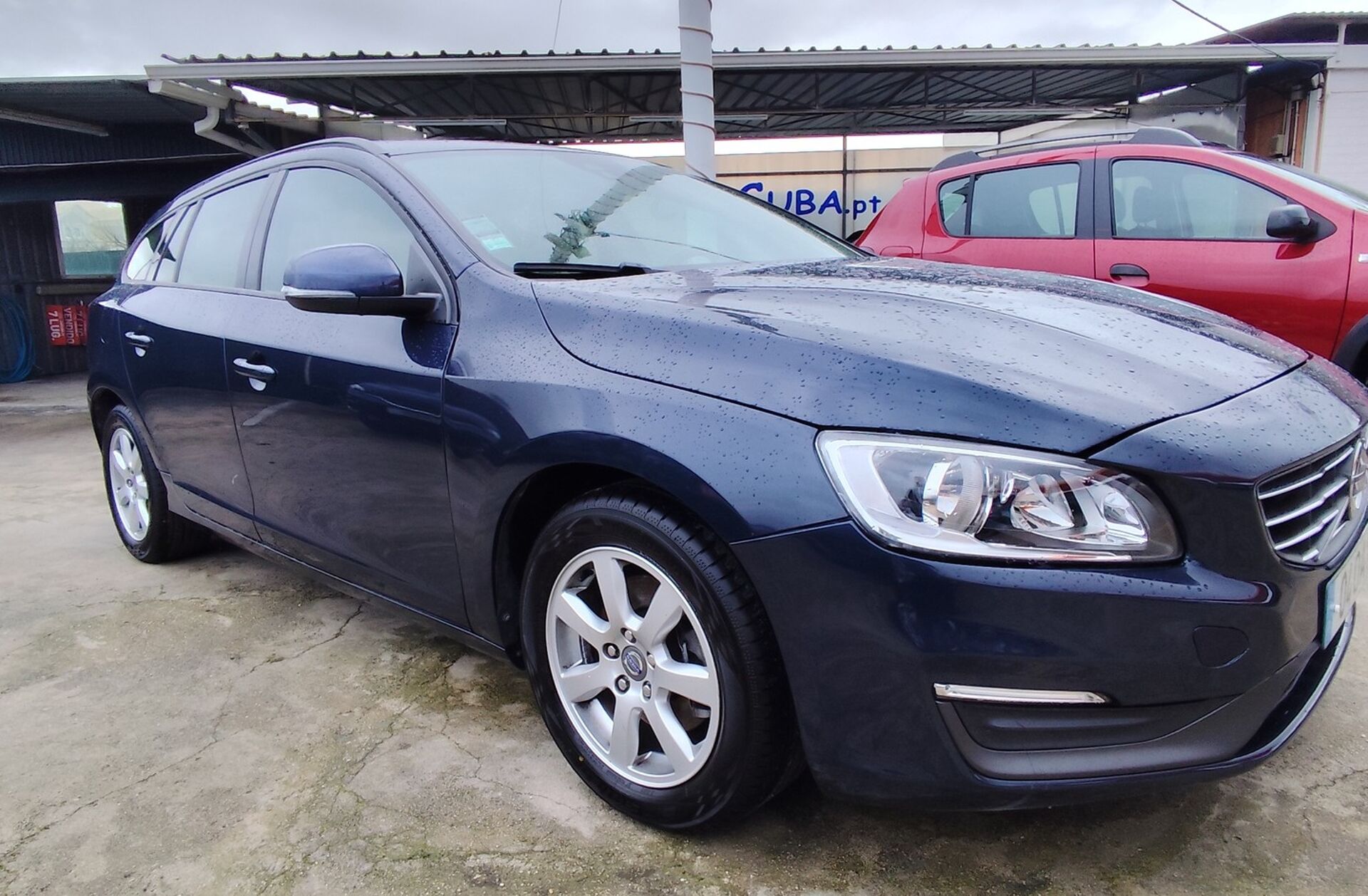 VOLVO V60 2.0 D4 Momentum