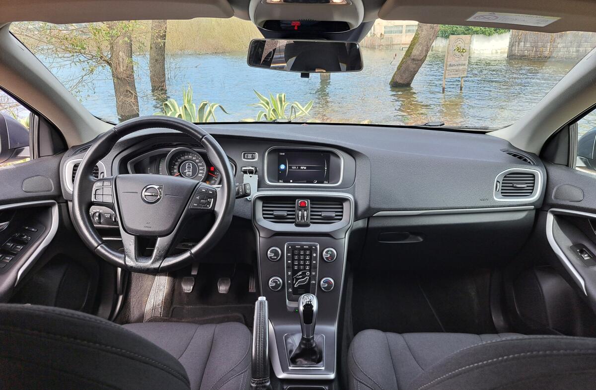 VOLVO V40 2.0 D2 Kinetic Eco