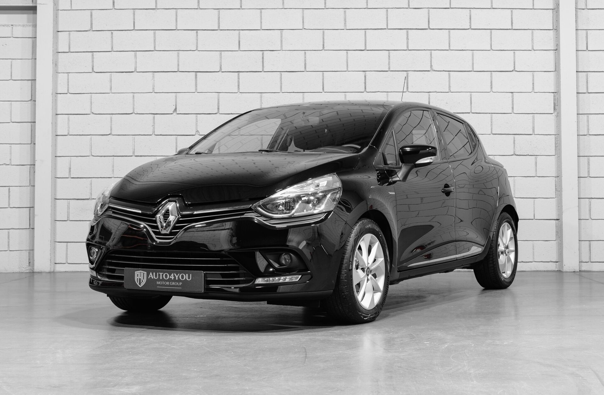 RENAULT Clio 0.9 TCe Limited