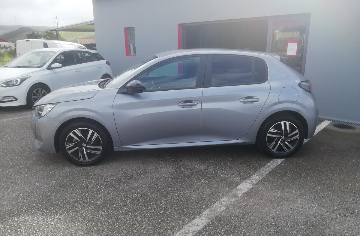PEUGEOT 208 1.2 PureTech Active