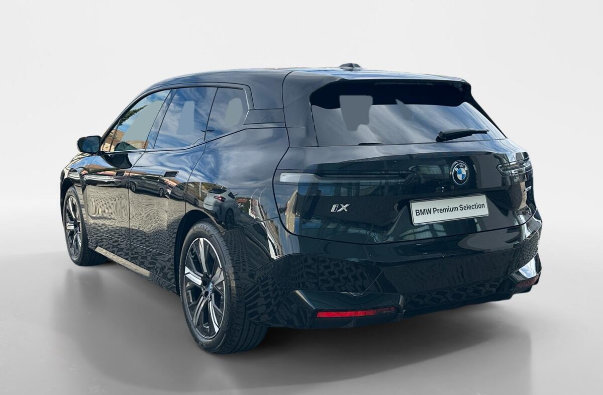 BMW iX xDrive 40 Pack Desportivo