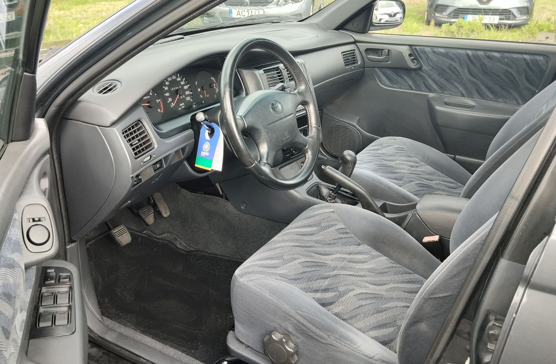 TOYOTA Carina E Sedan 2.0 GL TD