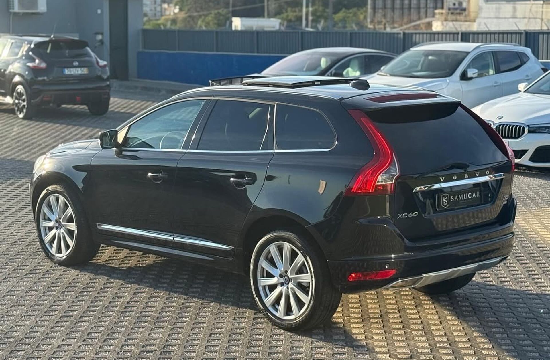 VOLVO XC60 2.4 D5 Momentum Geartronic