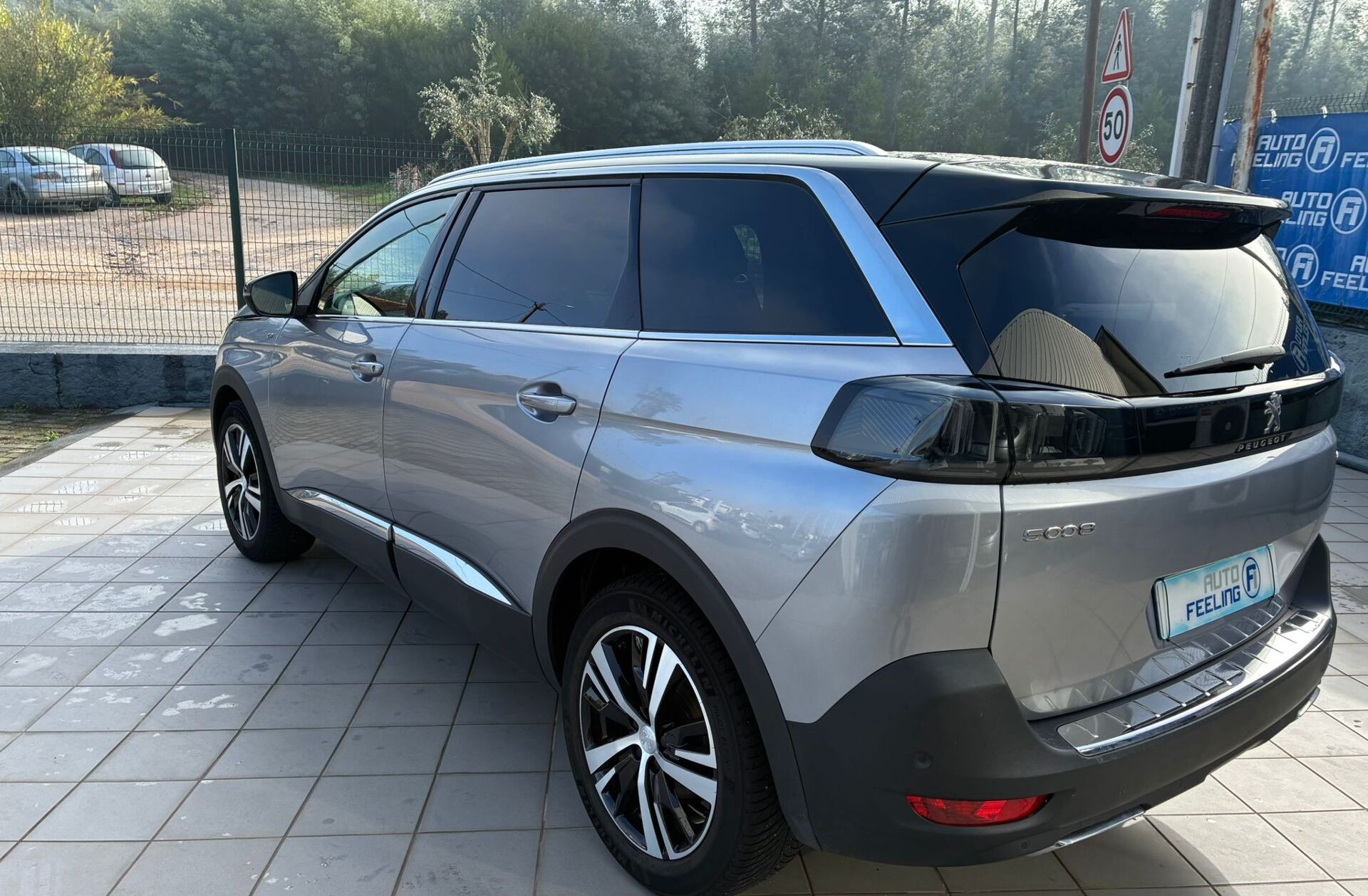 PEUGEOT 5008 1.5 BlueHDi GT EAT8