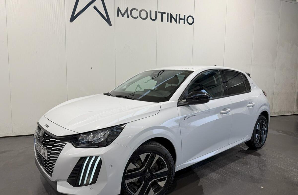 PEUGEOT 208 1.2 Hybrid Allure e-DCS6