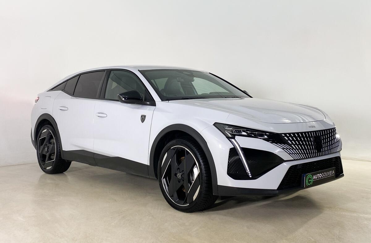 PEUGEOT 408 1.6 Hybrid GT e-EAT8