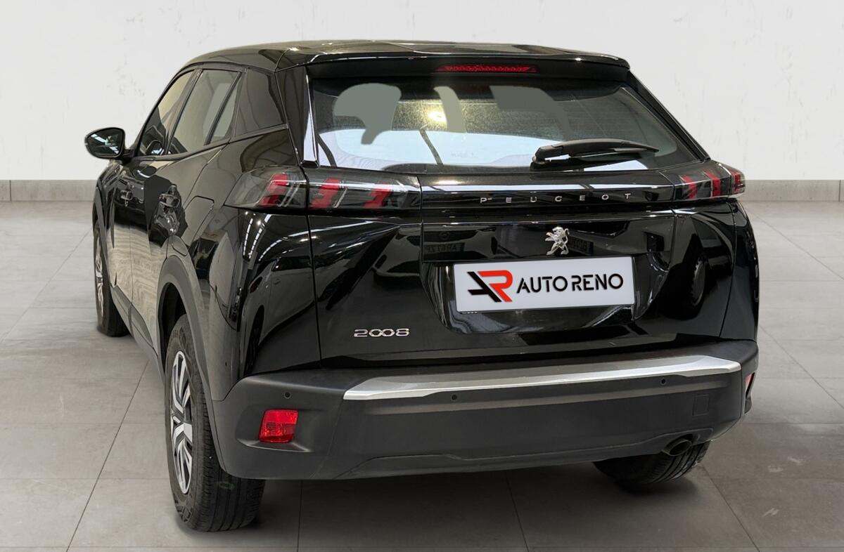 PEUGEOT 2008 1.2 PureTech Active Pack